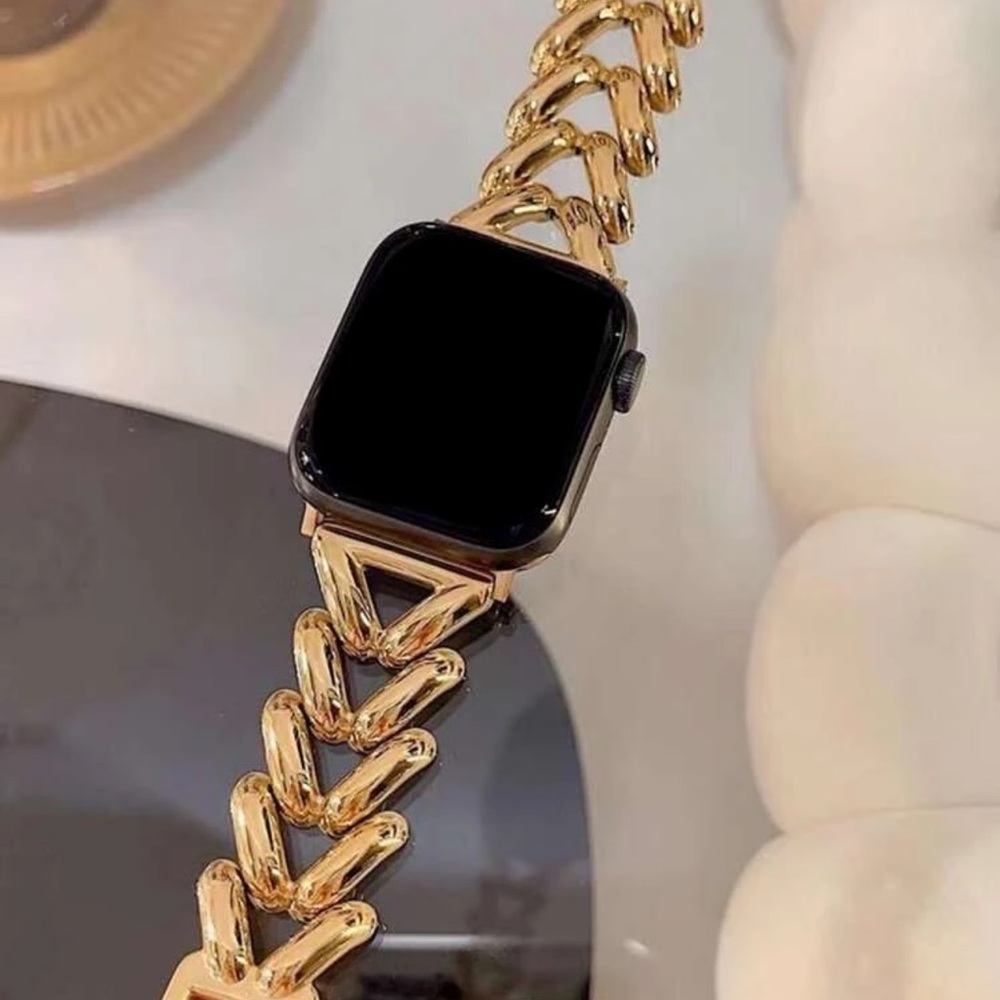 NWT Gold Chain Apple Watch Band Stainless Steal Size 38/40/41​​​ - Picture 2 of 6